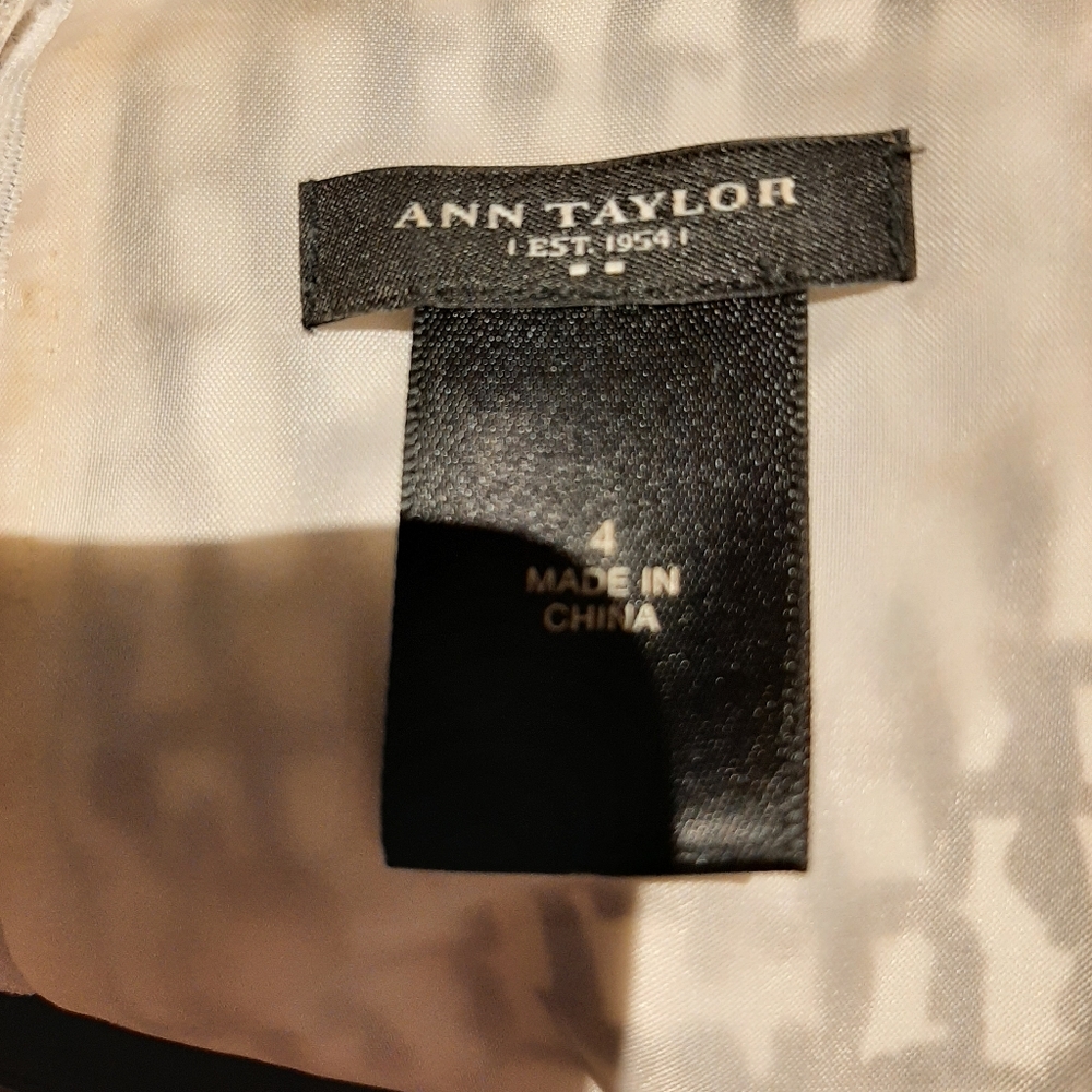 Silky feel Anne Taylor patterned dress - Picture 4 of 4